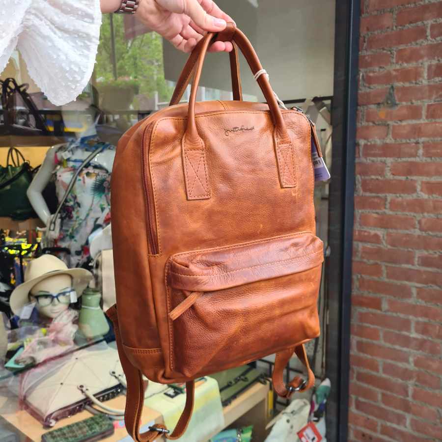backpack-rugzak-dames-796okh-1.jpg Leren rugtas cognac leer Nynke shopper backpack | Stuivenga Lederwaren Delft - Afbeelding 1