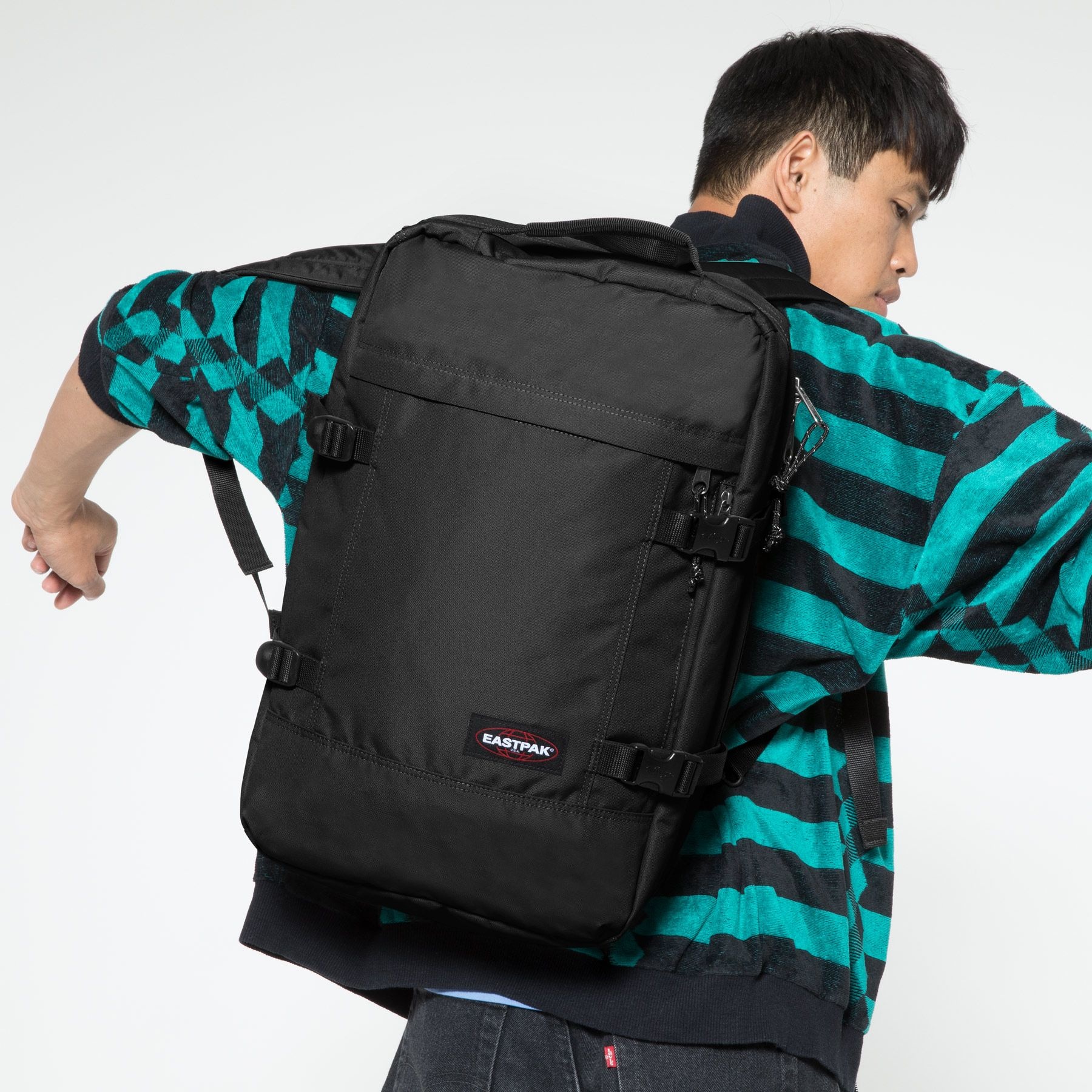 handbagage-backpack-031hym-1.jpg Eastpak Travelpack handbagage rugzak Black Cargotravelshop.nl - Afbeelding 1