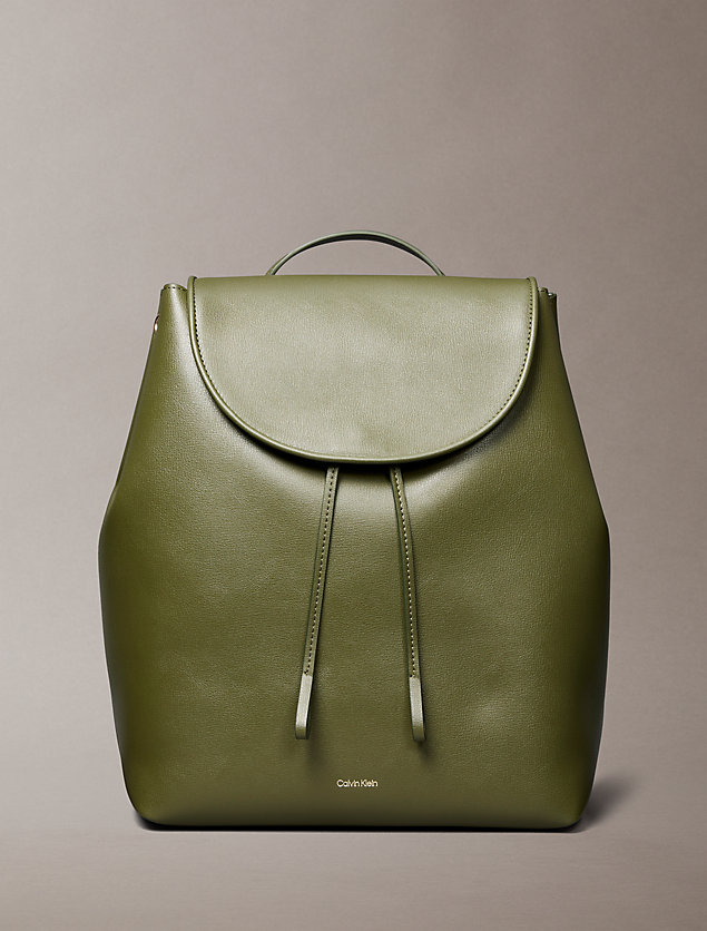 klein-rugzakje-dames-614fsg-1.jpg Rugzakken voor Dames Leer en Gerecycled | Calvin Klein® - Afbeelding 1
