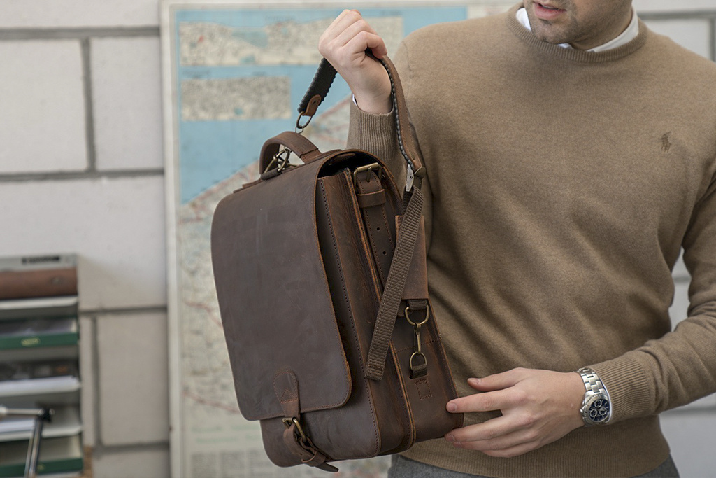 rugtas-mannen-733zse-1.jpg Business rugtas schoudertas | Ruitertassen - Afbeelding 1
