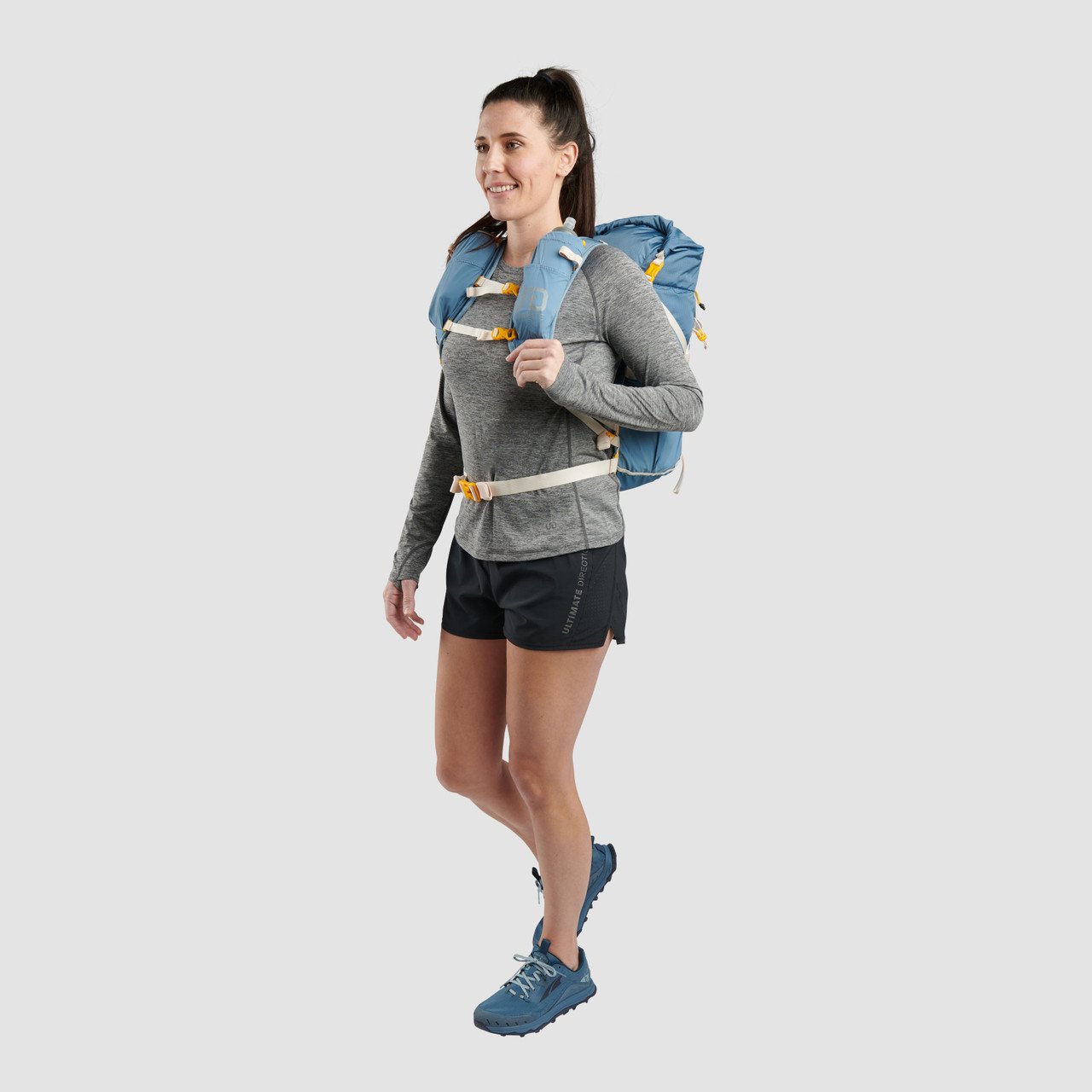 rugzak-30-liter-dames-315ysg-1.jpg Ultimate Direction Fastpackher 30 2.0 vrouwenrugzak - Afbeelding 1