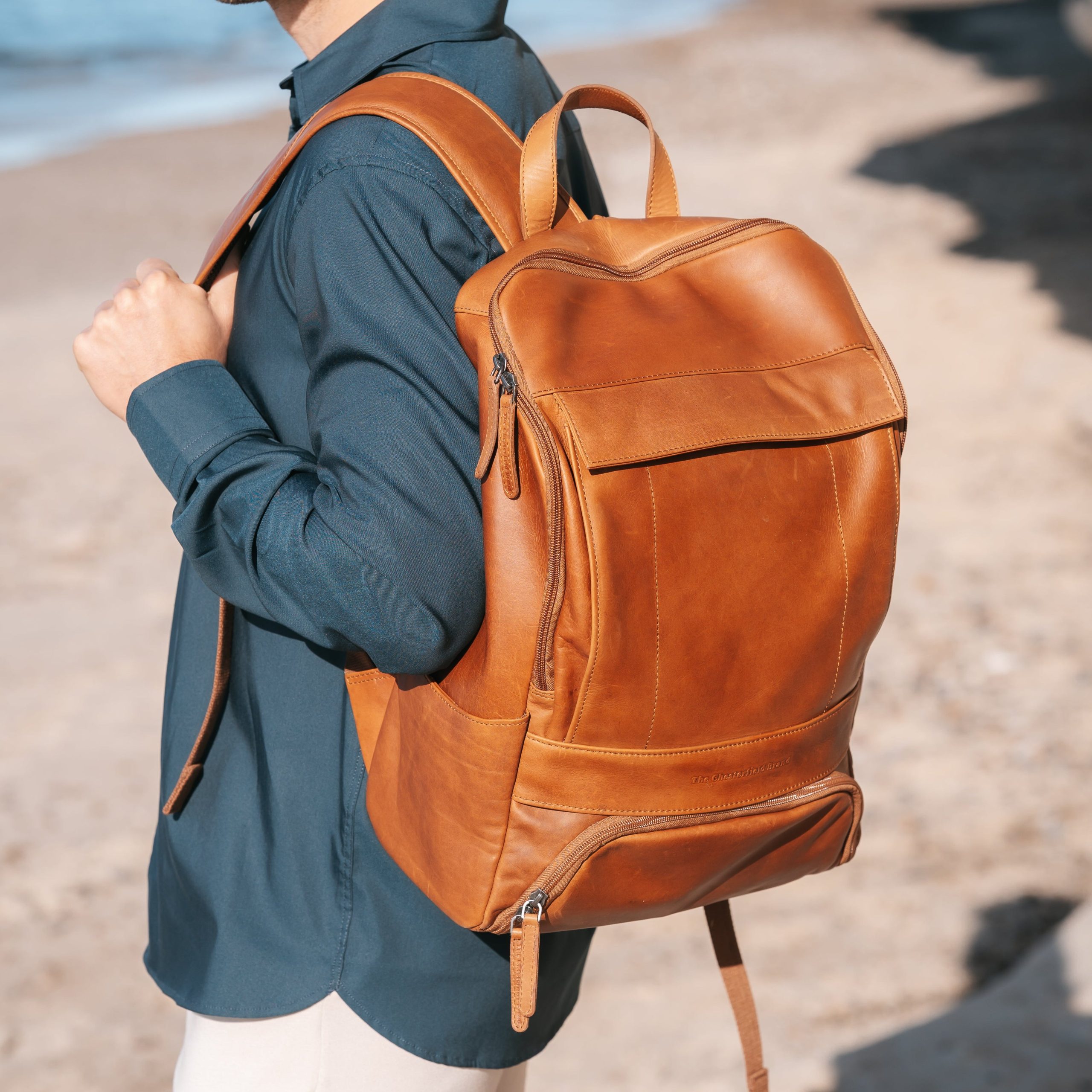 schooltas-heren-229rhb-1.jpg Leren Schooltas voor heren nodig? Bekijk onze collectie! | The Chesterfield Brand® - Afbeelding 1