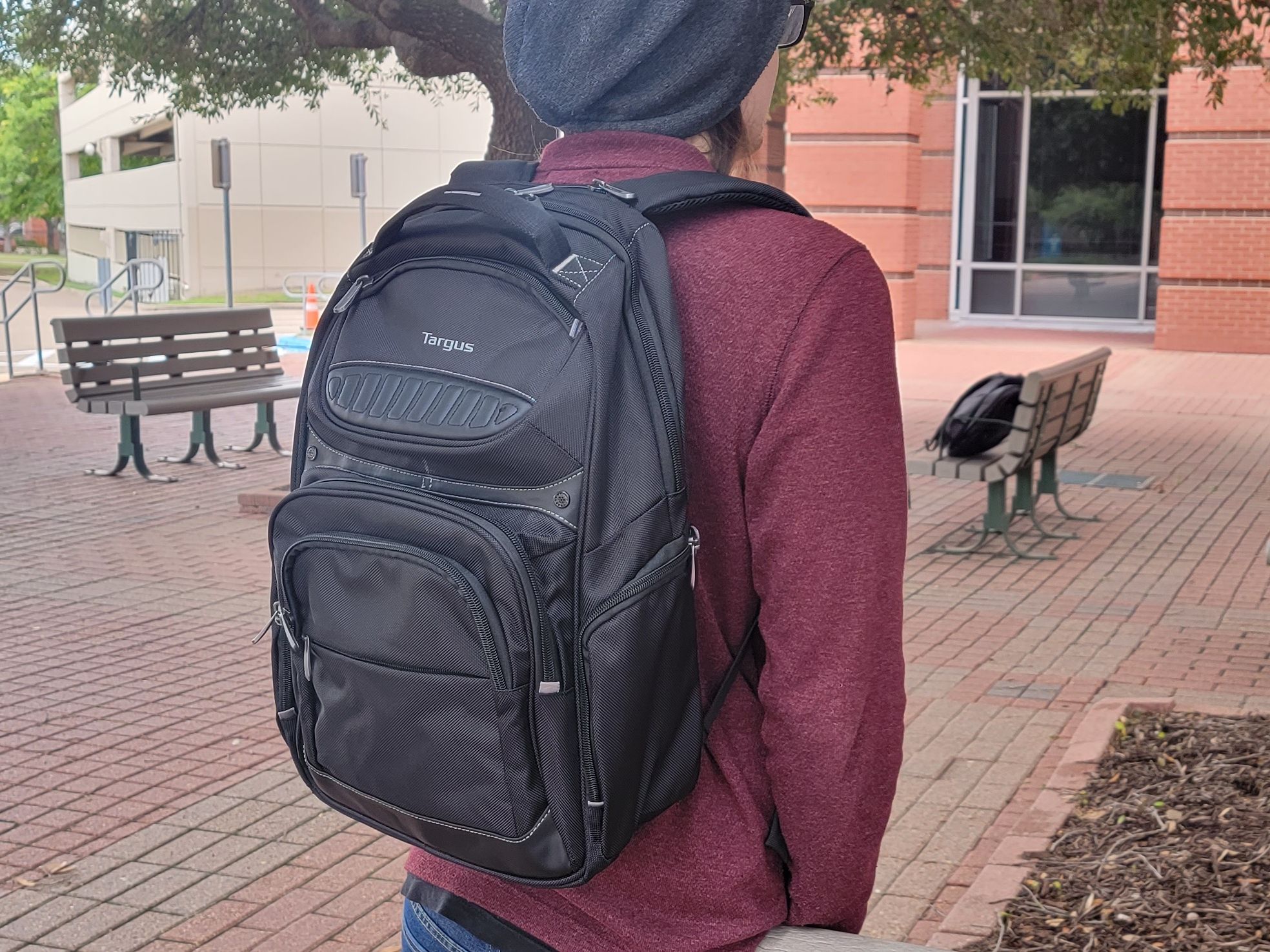 targus-rugzak-100yvu-1.jpg Targus Legend IQ Laptop Backpack review | Laptop Mag - Afbeelding 1