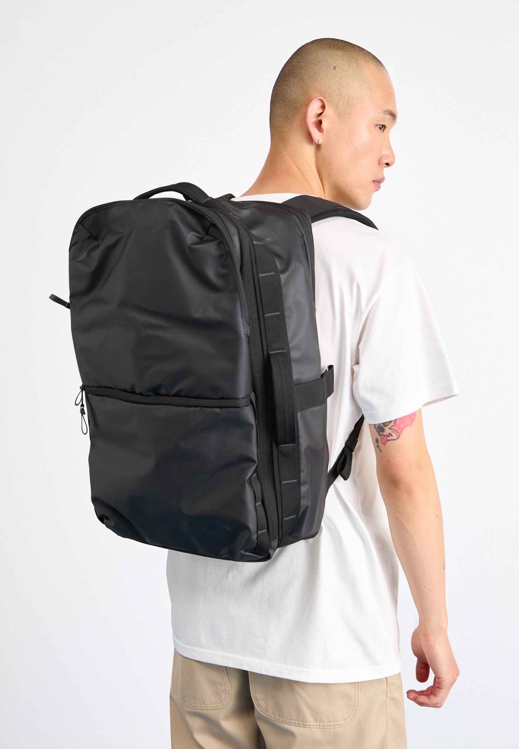 travel-rugzak-054shw-1.jpg The North Face BASE CAMP VOYAGER TRAVEL PACK Rugzak black/asphalt grey/zwart Zalando.nl - Afbeelding 1